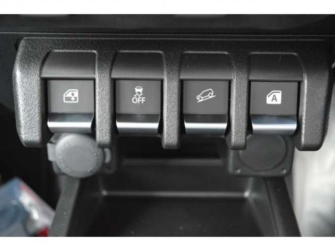 ジムニーXC 4WD　ワンオーナーセーフティサポートSDナビLED 660