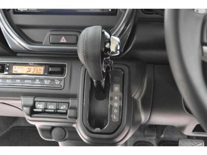 ハスラーJスタイル 4WD　1オーナーセーフティサポート7インチナビ 660