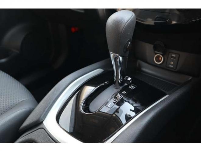 エクストレイル2.0 20S ハイブリッド 4WD　純正フルセグナビ　全方位モニター　ETC 2000