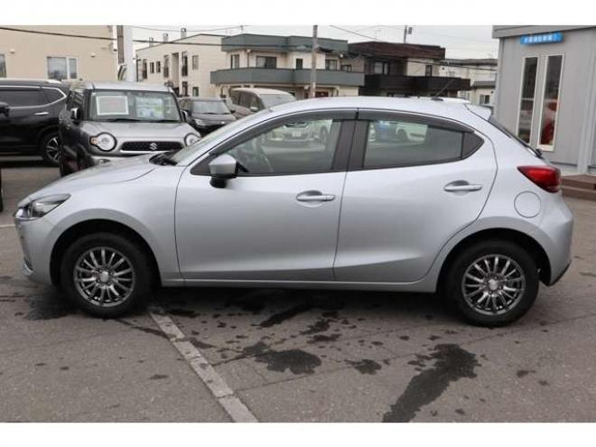 MAZDA21.5 15S 4WD　純正ナビ　バックカメラ　ETC　LED 1500