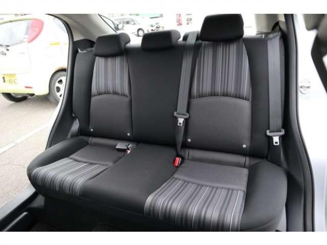MAZDA21.5 15S 4WD　純正ナビ　バックカメラ　ETC　LED 1500
