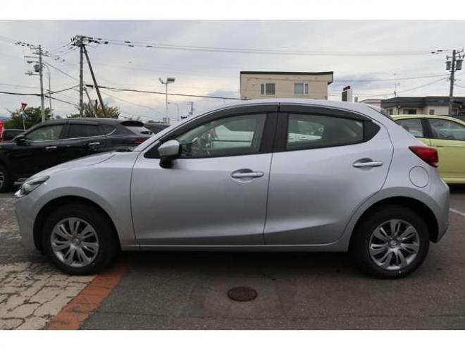 MAZDA21.5 15S 4WD　純正ナビ　バックカメラ　ETC　LED 1500