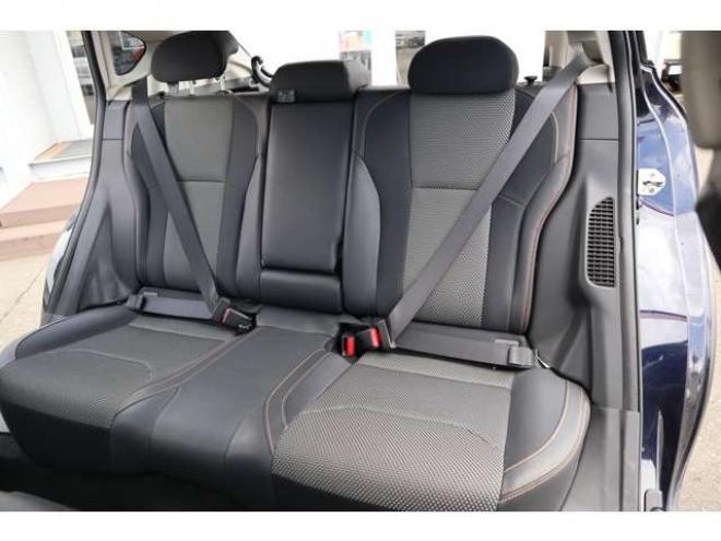 XV2.0 アドバンス 4WD　純正ナビ　バックカメラ　電動パーキング 2000