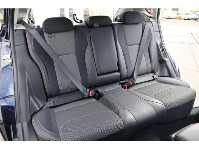 XV2.0 アドバンス 4WD　純正ナビ　バックカメラ　電動パーキング 2000