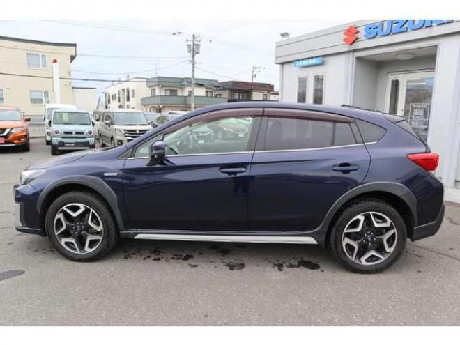 XV2.0 アドバンス 4WD　純正ナビ　バックカメラ　電動パーキング 2000