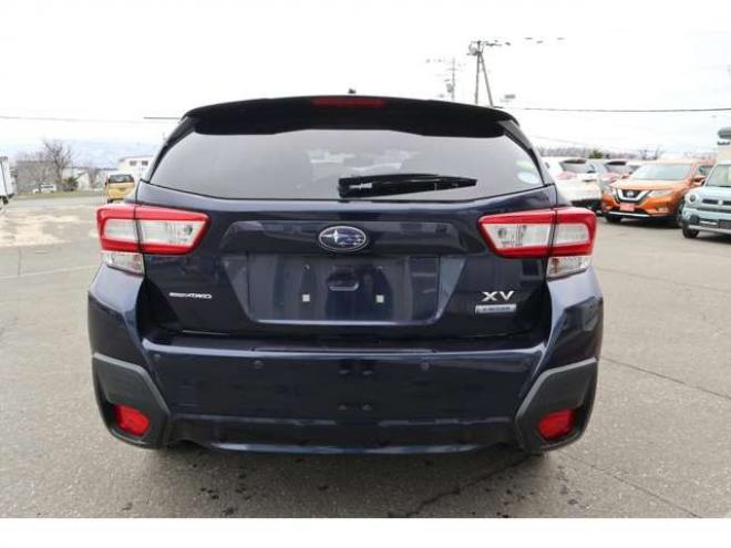 XV2.0 アドバンス 4WD　純正ナビ　バックカメラ　電動パーキング 2000