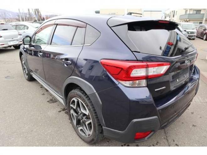 XV2.0 アドバンス 4WD　純正ナビ　バックカメラ　電動パーキング 2000