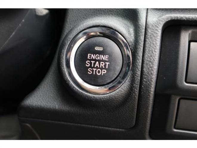XV2.0 アドバンス 4WD　純正ナビ　バックカメラ　電動パーキング 2000