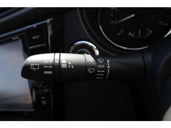 エクストレイル2.0 20Xi 2列車 4WD　純正ナビ　ドラレコ　ETC　クルコン 2000