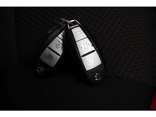 イグニス1.2 ハイブリッド MZ セーフティパッケージ装着車 4WD　 1200