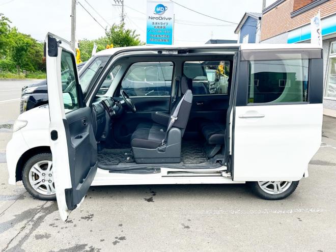 タントカスタムX 4WD　ローンが不安な方＜優遇ローン＞　本州仕入　寒冷地　純正ナビ　片側PWスラ