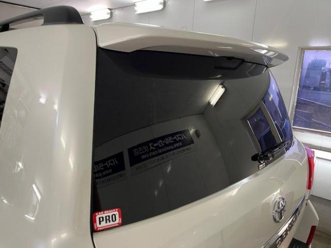 ランドクルーザー２００系中期型　ＺＸ　ワンオーナー　寒冷地仕様　禁煙車　純正２０インチＡＷ　純正１８ＡＷ＋スタッドレスタイヤ付　モデリスタスポイラー＆マフラー　電動サンルーフ　純正ブラックレザーシート　純正ナビ（フルセグ地デジ　ＤＶＤ再生　Ｂｌｕｅｔｏｏｔｈ対応）＋バックカメラ　リアエンターテイメント　パワーバックドア　クルーズコントロール　シートヒーター＆クーラー　ステアリングヒーター　両席パワーシート　ＥＴＣ 4WD 4600 5Dr