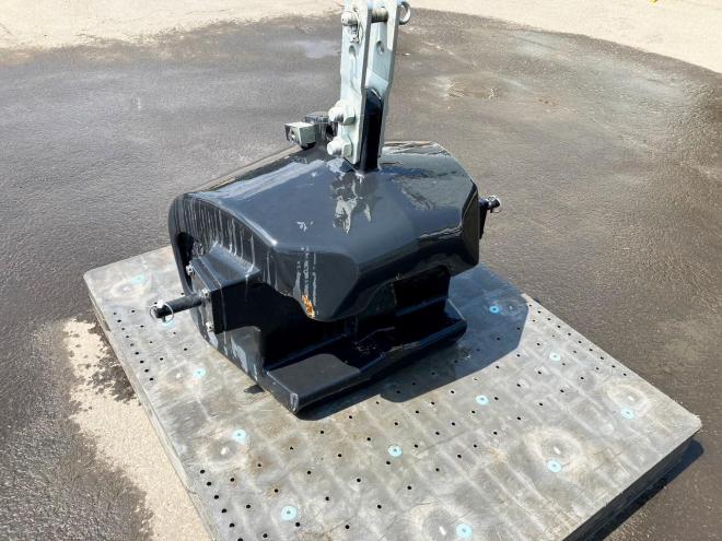 その他ニューホランド　中古　フロントウェイト1000kg　農機具
