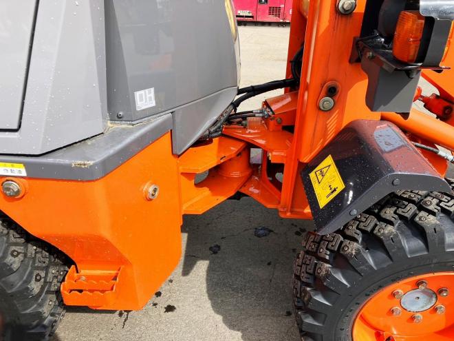 ホイールローダ日立　中古　ZW20