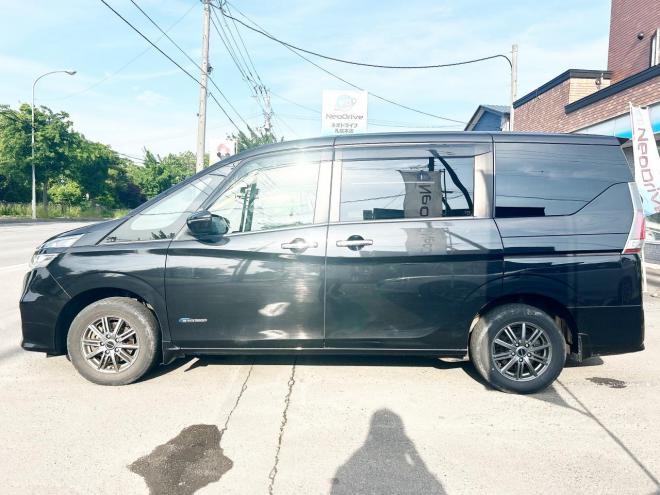 セレナX 4WD　ローンが不安な方＜優遇ローン＞　本州仕入　寒冷地　純正ナビ　片側PWスラ