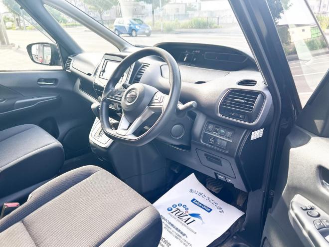 セレナX 4WD　ローンが不安な方＜優遇ローン＞　本州仕入　寒冷地　純正ナビ　片側PWスラ