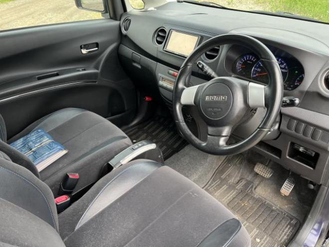タントエグゼカスタムRS 4WD 660 5Dr