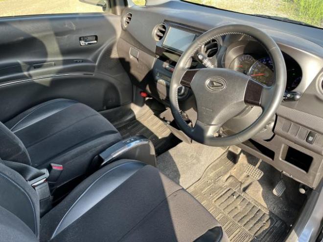 タントエグゼカスタムRS 4WD 660 5Dr