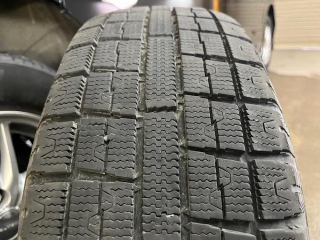 セレナライダーブラックライン　禁煙車　ＷＡＫＯＳバリアスコーティング済　純正ＡＵＴＥＣＨ１５インチＡＷ　社外１５ＡＷ＋スタッドレスタイヤ付　両側パワースライドドア　純正ナビ（フルセグ地デジ　ＤＶＤ再生　Ｂｌｕｅｔｏｏｔｈ）＋バックカメラ　アルパイン製リアフリップダウンモニター　ドライブレコーダー　クルーズコントロール　エンジンスターター　アイドリングストップ　横滑り防止装置　ＨＩＤ　ＥＴＣ 　タイミングチェーン 4WD 2000 5Dr