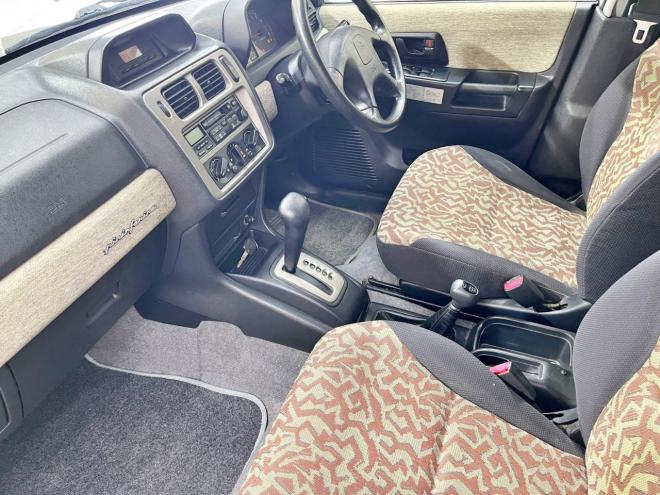 パジェロio1.8ソレント 4WD 5年保証 ルーフレール 寒冷地仕様 禁煙 車検整備2年付 修復歴無