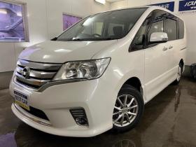 セレナ　ハイウェイスター　禁煙車　ＷＡＫＯＳバリアスコーティング済　純正１５インチＡＷ　社外１５ＡＷ＋スタッドレスタイヤ付　両側パワースライドドア　純正ナビ（フルセグ地デジ）＋バックカメラ　前後ドライブレコーダー　クルーズコントロール　エンジンスターター　アイドリングストップ　横滑り防止装置　ＨＩＤ　ＥＴＣ 　タイミングチェーン 4WD 2000 5Dr