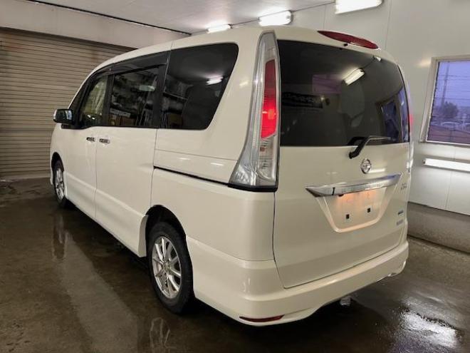 セレナハイウェイスター　禁煙車　ＷＡＫＯＳバリアスコーティング済　純正１５インチＡＷ　社外１５ＡＷ＋スタッドレスタイヤ付　両側パワースライドドア　純正ナビ（フルセグ地デジ）＋バックカメラ　前後ドライブレコーダー　クルーズコントロール　エンジンスターター　アイドリングストップ　横滑り防止装置　ＨＩＤ　ＥＴＣ 　タイミングチェーン 4WD 2000 5Dr