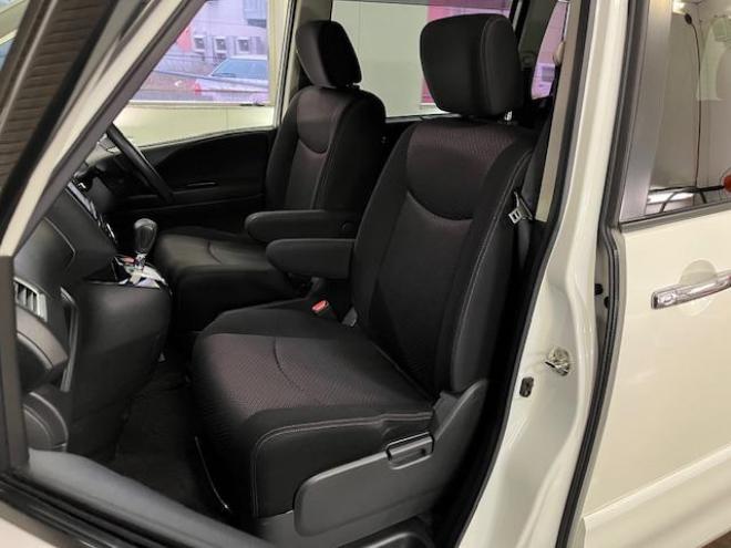 セレナハイウェイスター　禁煙車　ＷＡＫＯＳバリアスコーティング済　純正１５インチＡＷ　社外１５ＡＷ＋スタッドレスタイヤ付　両側パワースライドドア　純正ナビ（フルセグ地デジ）＋バックカメラ　前後ドライブレコーダー　クルーズコントロール　エンジンスターター　アイドリングストップ　横滑り防止装置　ＨＩＤ　ＥＴＣ 　タイミングチェーン 4WD 2000 5Dr