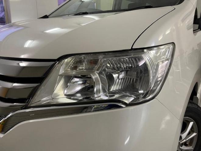 セレナハイウェイスター　禁煙車　ＷＡＫＯＳバリアスコーティング済　純正１５インチＡＷ　社外１５ＡＷ＋スタッドレスタイヤ付　両側パワースライドドア　純正ナビ（フルセグ地デジ）＋バックカメラ　前後ドライブレコーダー　クルーズコントロール　エンジンスターター　アイドリングストップ　横滑り防止装置　ＨＩＤ　ＥＴＣ 　タイミングチェーン 4WD 2000 5Dr
