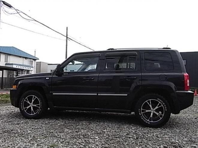 クライスラー・ジープパトリオット リミテッド 4WD 2400 5Dr