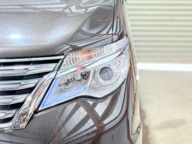 セレナ2.0 ハイウェイスター Vセレクション+Safety アドバンストセーフティ パッケージ 4WD　下廻防錆TVナビBカメETC 2000