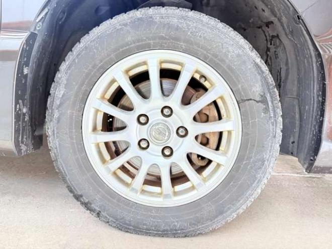 セレナ2.0 ハイウェイスター Vセレクション+Safety アドバンストセーフティ パッケージ 4WD　下廻防錆TVナビBカメETC 2000