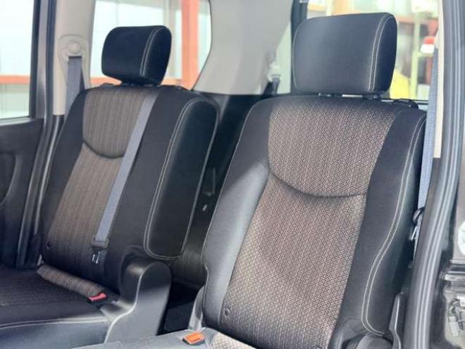 セレナ2.0 ハイウェイスター Vセレクション+Safety アドバンストセーフティ パッケージ 4WD　下廻防錆TVナビBカメETC 2000