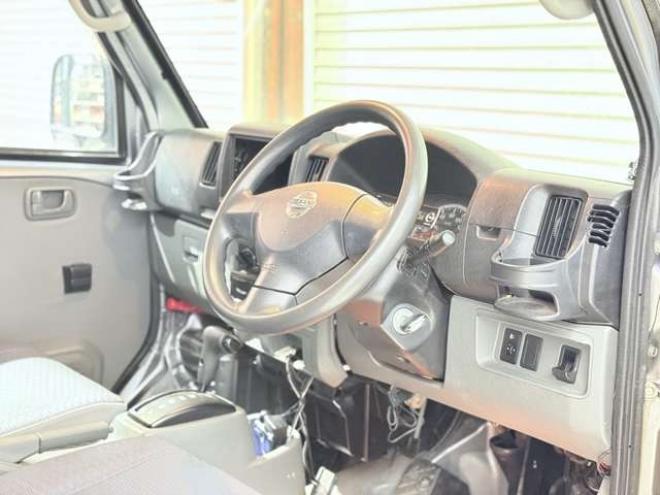 NV100クリッパーDX 4WD　下廻防錆 660