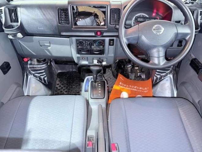 NV100クリッパーDX 4WD　下廻防錆 660