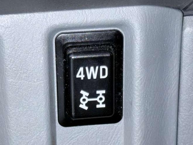 NV100クリッパーDX 4WD　下廻防錆 660