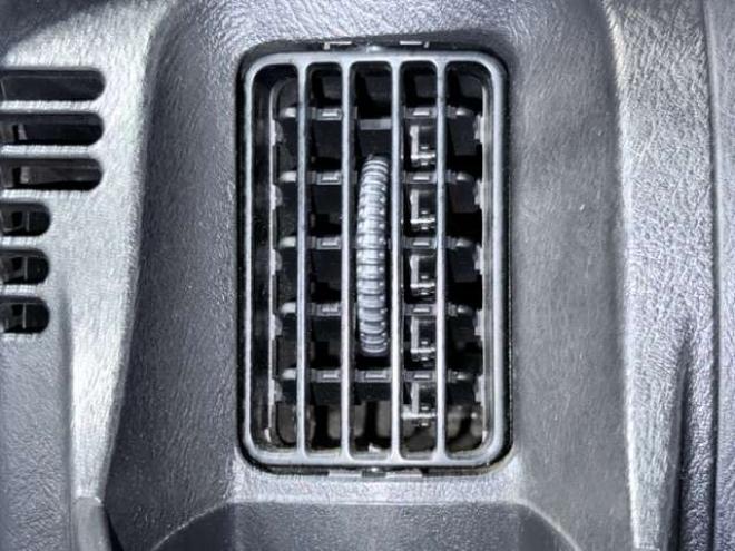 NV100クリッパーDX 4WD　下廻防錆 660