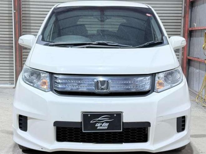 フリードスパイクハイブリッド1.5 ジャストセレクション　下廻防錆TVナビBカメETC 2WD 1500