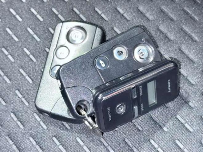 フリードスパイクハイブリッド1.5 ジャストセレクション　下廻防錆TVナビBカメETC 2WD 1500