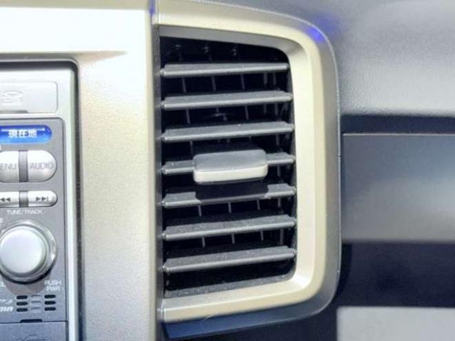 フリードスパイクハイブリッド1.5 ジャストセレクション　下廻防錆TVナビBカメETC 2WD 1500