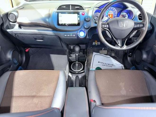 フィットシャトルハイブリッド1.3 スマートセレクション　下廻防錆TVナビBカメETC 2WD 1300