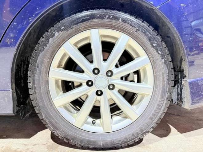 インプレッサG4 2.0 i-S アイサイト 4WD　下廻防錆TVナビETC夏冬タイヤ 2000