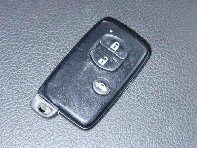 インプレッサG4 2.0 i-S アイサイト 4WD　下廻防錆TVナビETC夏冬タイヤ 2000