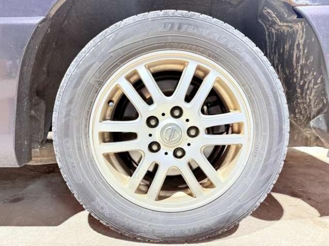 セレナ2.0 ハイウェイスター Vセレクション 4WD　下廻防TVナビBカメエンスタETC夏冬タイヤ 2000