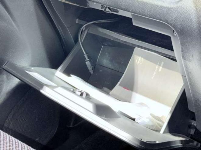 セレナ2.0 ハイウェイスター Vセレクション 4WD　下廻防TVナビBカメエンスタETC夏冬タイヤ 2000