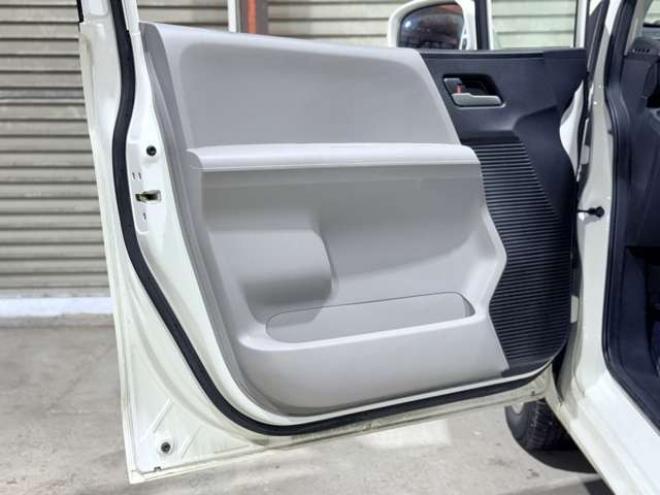 フリード1.5 G ジャストセレクション 4WD　下廻防錆TVナビBカメ 1500