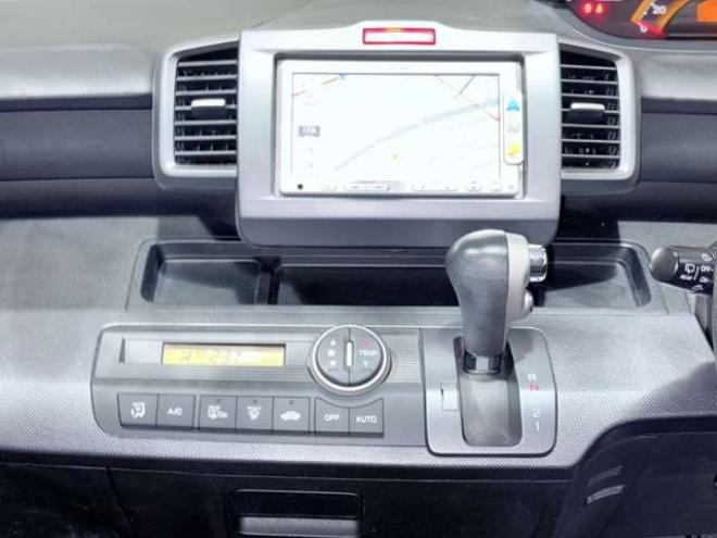 フリード1.5 G ジャストセレクション 4WD　下廻防錆TVナビBカメ 1500