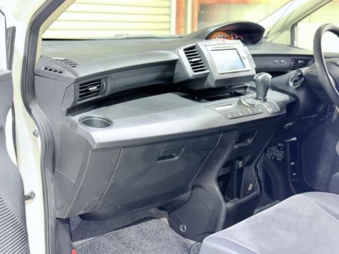 フリード1.5 G ジャストセレクション 4WD　下廻防錆ナビBカメETC 1500