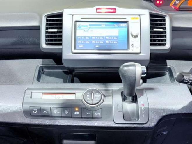 フリード1.5 G ジャストセレクション 4WD　下廻防錆ナビBカメETC 1500