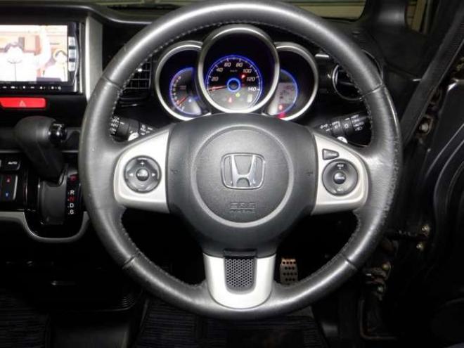 N-BOXカスタムG ターボパッケージ 4WD　ナビ・TV・B/T・両側パワスラ・ETC・HID 660