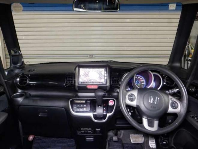 N-BOXカスタムG ターボパッケージ 4WD　ナビ・TV・B/T・両側パワスラ・ETC・HID 660